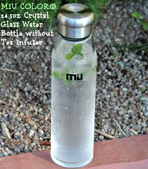 Miu color's glass water bottle review, easy to carry water bottle that is easy to clean for the full miu color® bouteille en verre borosilicate portable bouteille auto, impec pour faire du thé glacé, m. Miu Color Borosilicate Glass Water Bottle Review Giveaway A Happy Hippy Mom