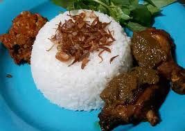 Mereka melakukan aksi demo dan menuntut wali kota surabaya minta maaf. Resep Nasi Bebek Suramadu Yang Lezat