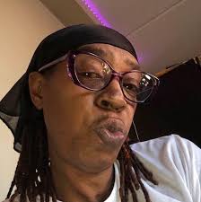 I bet I watched that scene like 5 times when Andi told Fatima I'm your  boss! Then Fatima hit her with from 9-5 meaning you can get it too! You  ain't no