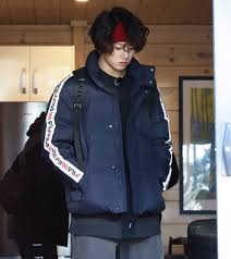Bts S Jimin Jungkook Have Shared Their Clothes 15 Times It S The Cutest Thing Koreaboo Fila meets bts to create one world, one fila! jungkook have shared their clothes 15