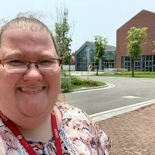 Renee Stump's Instagram, Twitter & Facebook