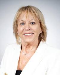 Beverly Keefer's Instagram, Twitter & Facebook