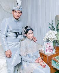 Fasha sandha & aidil aziz mahligai cinta memaparkan majlis perkahwinan selebriti, kerabat diraja. Fasha Sandha Aidil Aziz Facebook