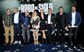 La cinta está protagonizada por diego peretti, guillermo francella, pablo rago, luis luque, rafael ferro y mariano argento. Analisis De El Robo Del Siglo Una Fusion De Thriller Light Y Comedia Costumbrista Llena De Argentinismos Infobae