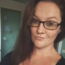 Mandy Heller's Instagram, Twitter & Facebook