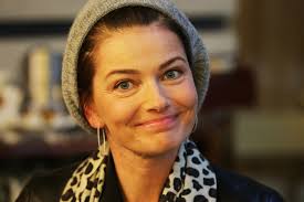 Pavlína pořízková (56) se za nahé tělo nestydí. Pavlina Porizkova V Prubehu Casu Zmena Od Stihle Brunetky Kafe Cz