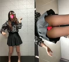 踊ってみた】パンチラ盗撮①Mちゃん | アダルト動画販売マーケットのAdama(アダマ)