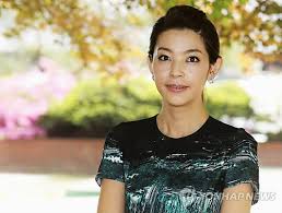 황수경 쌤의 독해 특강 텝스 적중예상특강. æª¢ í™©ìˆ˜ê²½ ì•„ë‚˜ìš´ì„œ íŒŒê²½ì„¤ ìœ í¬ 2ëª… êµ¬ì† ì—°í•©ë‰´ìŠ¤