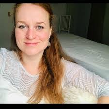 Michaela Braun's Instagram, Twitter & Facebook