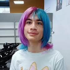 Nicole Hollenbeck's Instagram, Twitter & Facebook