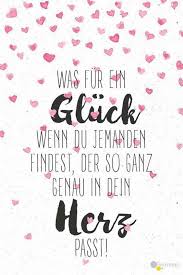 Und weil es sich um die porzellanhochzeit handelt, werden tassen und teller aus keramik in den kranz eingearbeitet. Gluckwunsche Zur Hochzeit 20 Spruche Zum Downloaden Hochzeit Zitat Hochzeit Zitat Lustig Hochzeit Zi Spruche Hochzeit Hochzeitstag Spruche Hochzeitsgrusse