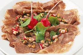 siedfleisch an radischen vinaigrette rind rezept siedfleisch fleisch lebensmittel essen