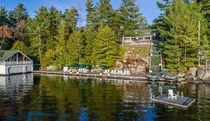 Step into our hotel to discover limitless luxury, scenic views of lake rosseau and convenient access. Breakwater Exclusive Beaumaris Lakehouse On Lake Muskoka 2021 Room Prices Deals Reviews Expedia Com