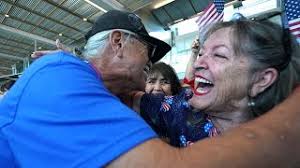 For the first time, married couples join Honor Flight SD trip to  Washington, D.C.
