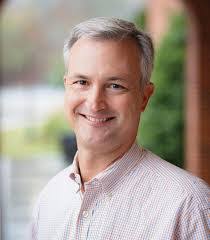 Daniel Vinyard's Instagram, Twitter & Facebook