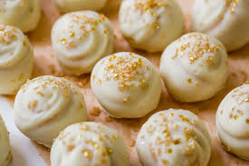 Golden Oreo Truffles Recipe Easter Candy Recipes Oreo Recipes Oreo Truffles