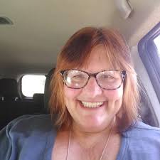 Minha filha vai ser madrinha no casamento da irmã, e eu fiz o vestido, mas  estou ansiosa pra saber o que as pessoas vão pensar, então postei aqui na  primeira pra não