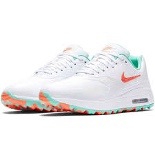 A comfortable golf shoe is a must. The Best Golf Shoes Of 2021 Authentic Golf Shoe Reviews