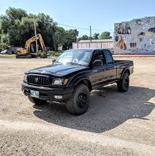 The toyota tacoma is known for being a rugged vehicle already, and that's why you want a set of rugged toyota tacoma fender flares for your pickup. Lots Of 1st Gen Love Lately Finally Had Some Time To Get The Fender Flares Painted And Back On Toyotatacoma