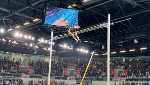 En 2014, renaud lavillenie efface une barre à 6,16 m et la règle s'applique pour la première fois depuis 2000. Matching Mondo Pole Vault S Chasing Pack Reveal How They Plan To Catch The Flying Swede Olympic News