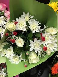 That would be comparing apples with poached pears my darlings. I Usually Buy Flowers From Woolworths As The Quality Is Great They Had Some Great Bouquet And Floral Arrangements Th Floral Arrangements Floral Floral Wreath