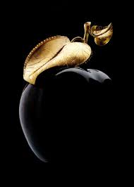 Black And Gold Painting Background Pin By Heart Media On Lovely Dark And Deep Black Gold Black Gold Jewelry Shades Of Black