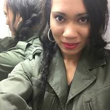 Amber Rochon's Instagram, Twitter & Facebook