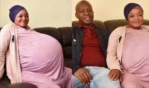A woman from south africa claims she has given birth to 10 babies in the same pregnancy. Y9h2mdapcqu16m