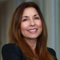 Holly Cramer's Instagram, Twitter & Facebook