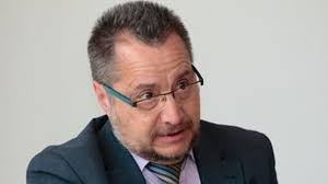 José Luis Baquero: "El paciente español no suele estar al tanto de cuáles  son sus derechos"