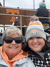 Deborah Howard (@dh3592)