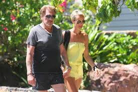 Bien qu'elle ait connu de graves dégâts après l'ouragan irma, la somptueuse demeure. Personne Ne Veut Louer La Villa De Johnny Et Laeticia Hallyday A Saint Barthelemy Soirmag