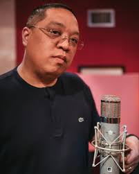 Bruno Marsなどを手掛ける大物プロデューサー ”Supa Dups”が最も信頼をおく、プリアンプ内蔵の真空管マイクロホン。Chandler  Limited REDD MICROPHONE。