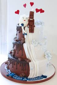 Hochzeitstorte Milch Kakao Die Zuckerbackerin Regensburg Torte Hochzeit Hochzeitstorte Hochzeitstorte Kinderriegel