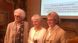Le migliori bacheche di elena cattaneo. La Prof Sospesa Con I Suoi Alunni In Senato Ospiti Di Liliana Segre E Elena Cattaneo La Repubblica
