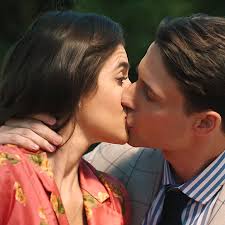 Beso robado! Jacinto se lanza a Carmen y ella… ¡le cruza la cara!