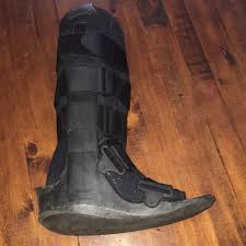 Go to a hospital's emergency department if the following signs or. Exceltrax Shoes Medical Boot Used For Broken Toes Poshmark