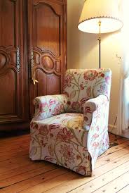 Fauteuil Anglais Tapissier Decorateur Tapissier D Ameublement Tissu D Editeurs Tissu Fleuri Tissu Motif Vegetal Artisan D Art Artisanat Refection Tradit