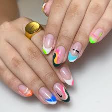 The shape of flowers lends itself particularly well to nail art. Perfect 50 Spring Nail Design Ideas To Discover In 2020