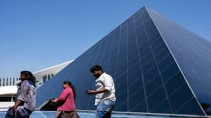 India tech giants struggle to shake off $115 billion rout