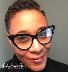 Lesley Simpson's Instagram, Twitter & Facebook