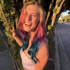 Karen Tillery's Instagram, Twitter & Facebook