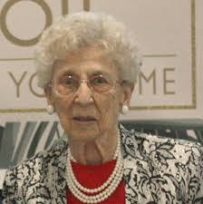 Julie Wendl's Instagram, Twitter & Facebook