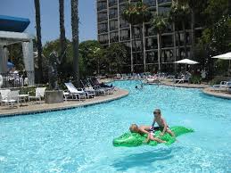 What are some restaurants close to sheraton san diego hotel & marina? Sheraton San Diego Pool Picture Of Sheraton San Diego Hotel Marina Tripadvisor