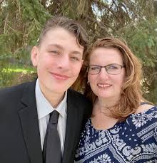 Donovan and Michelle Knecht are celebrating graduation together this  weekend! 🎓 For this mother-son duo, walking across the stage marks the  finish line of a journey they shared side by side at
