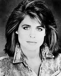 Linda hamilton is best remembered as sarah connor in the terminator franchise, but she hasn't been the only one who has played this iconic role, and she wasn't the only actress considered for it either. Que Fue De Linda Hamilton