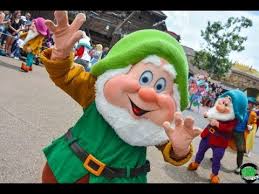 Nos vemos (blancanieves lo besa, y cae dormido. Como Hacer Gorro Enanito Blancanieves Youtube