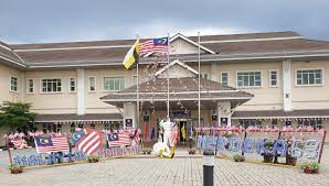 Daerah perak tengah terbentuk melalui perubahan pentadbiran kerajaan tempatan. Pejabat Kesihatan Daerah Perak Tengah Home Facebook