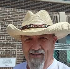 NL players line up at the 1969 All-Star Game. Mgr. Red Shoendienst, Matty  Alou, Don Kessinger, Hank Aaron, Willie McCovey, Ron Santo, Cleon Jones,  Johnny Bench and Felix Millan.
