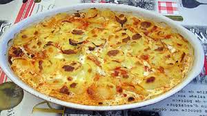 Savoureuse Recette De Gratin De Pommes De Terre Chorizo Tomate Et Bechamel Tonmag Recette En 2020 Gratin Pomme De Terre Gratin De Pommes Recette Chorizo